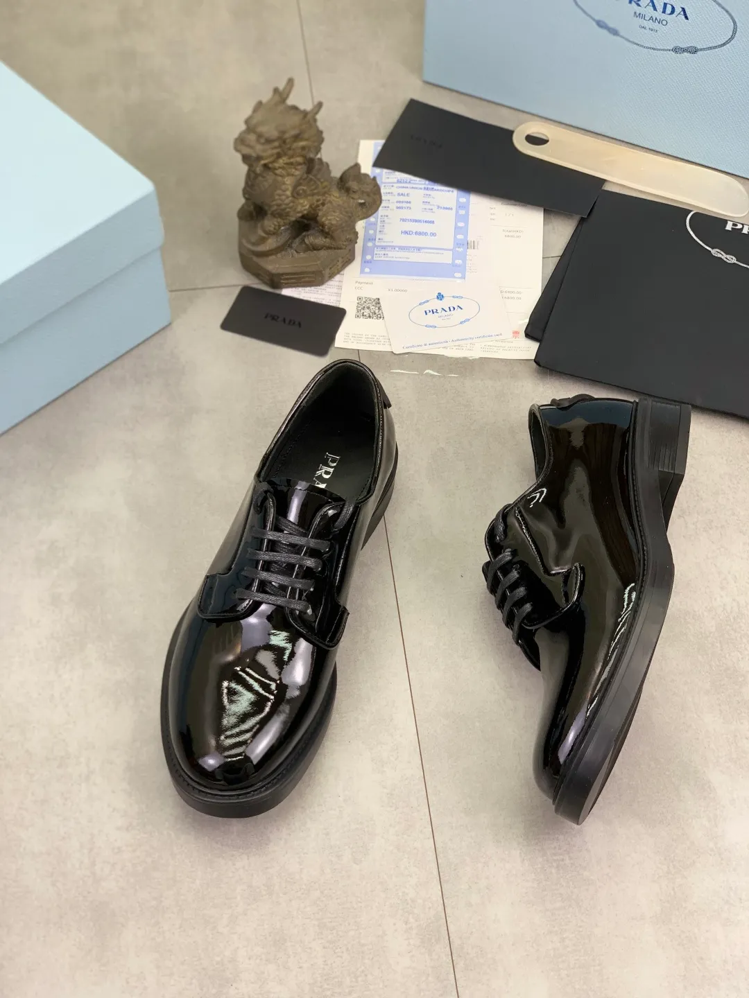 Men's Men's Shoes💰P640💰[New Style] High Quality Water-dyed Niuli 🆘[PRADA] Prada's latest casual business leather shoes for men! Listed simultaneously! The fabric is made of specially imported original calfskin, and the interior is made of imported water-dyed cowhide. It is absolutely luxurious and leads the fashion trend. High-end combination rubber outsole, size: 38-44 (45 and 46 can be customized) 3️⃣ colors available